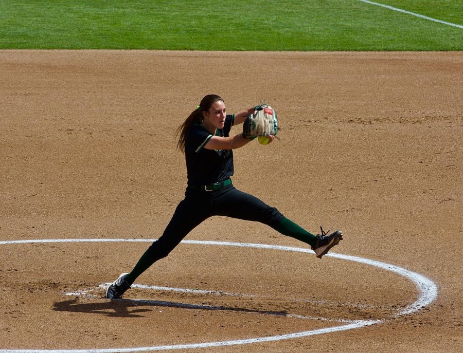 [File Photo] Marissa Bertuccio pitches against Portland State on Friday, April 1, 2022 at Shea Stadium. Bertuccio pitched in every game this past weekend and ended with a record of 1-1.
